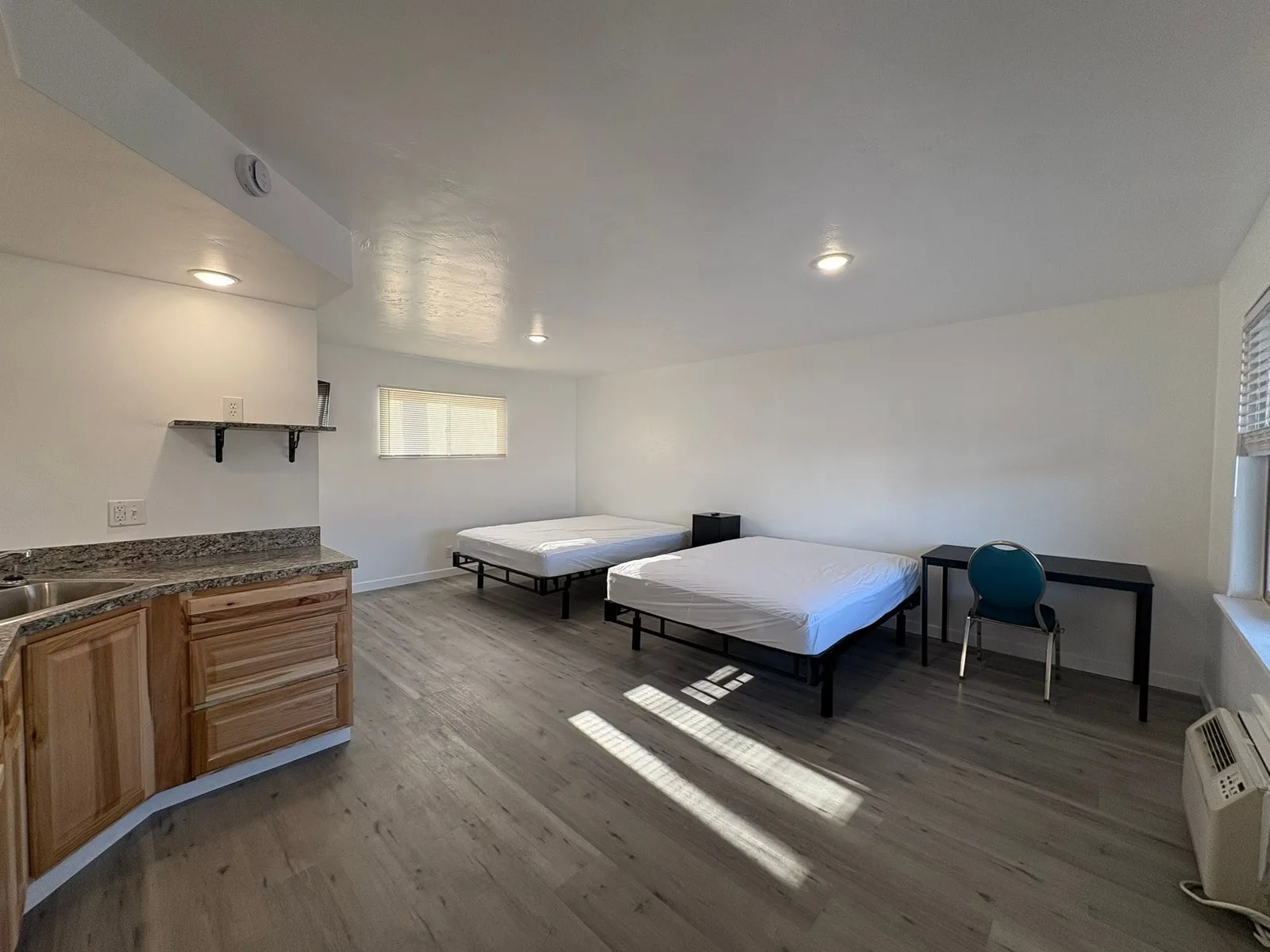 Monterey Motor Inn room, 433 Addison Ave W, Twin Falls, ID