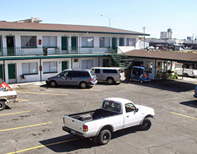 Old Towne Lodge parking area and building