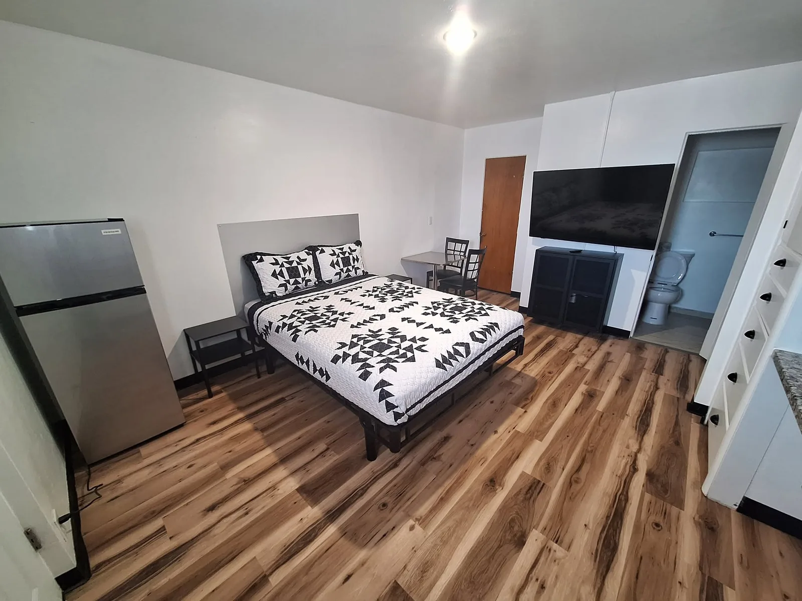 Twin Falls Motel room, 2152 Kimberly Rd, Twin Falls, ID